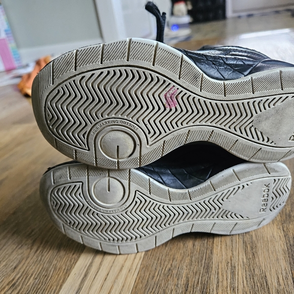 12.5 Kids' More Buckets Mid Top Basketball Shoe - Picture 2 of 5